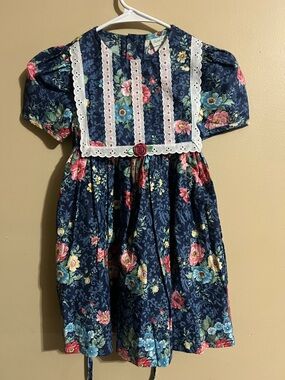 Vintage Girls' Floral Navy Dress with Lace Trim